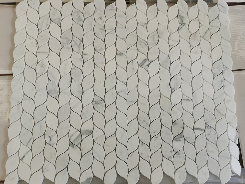 Найкраща мозаїка з білого мармуру Bianco Carrara та листяна плитка з гідроабразивним візерунком (4)