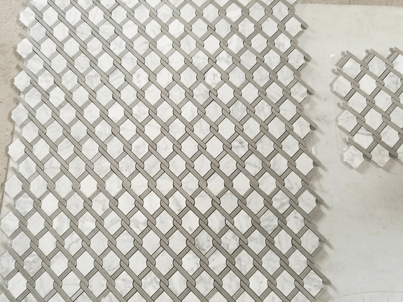Populiarios dekoratyvinės natūralaus marmuro rūko grandinės jungties akmens mozaikinės plytelės (6)